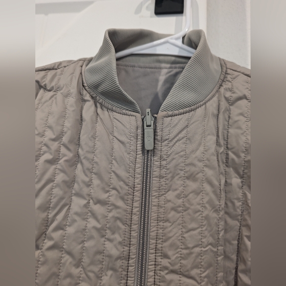 Lululemon Non-Stop Cotton Bomber Jacket size 6 - Picture 5 of 10